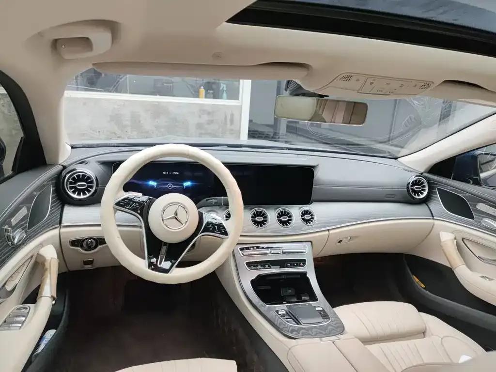 Mercedes-Benz CLS — фото 2