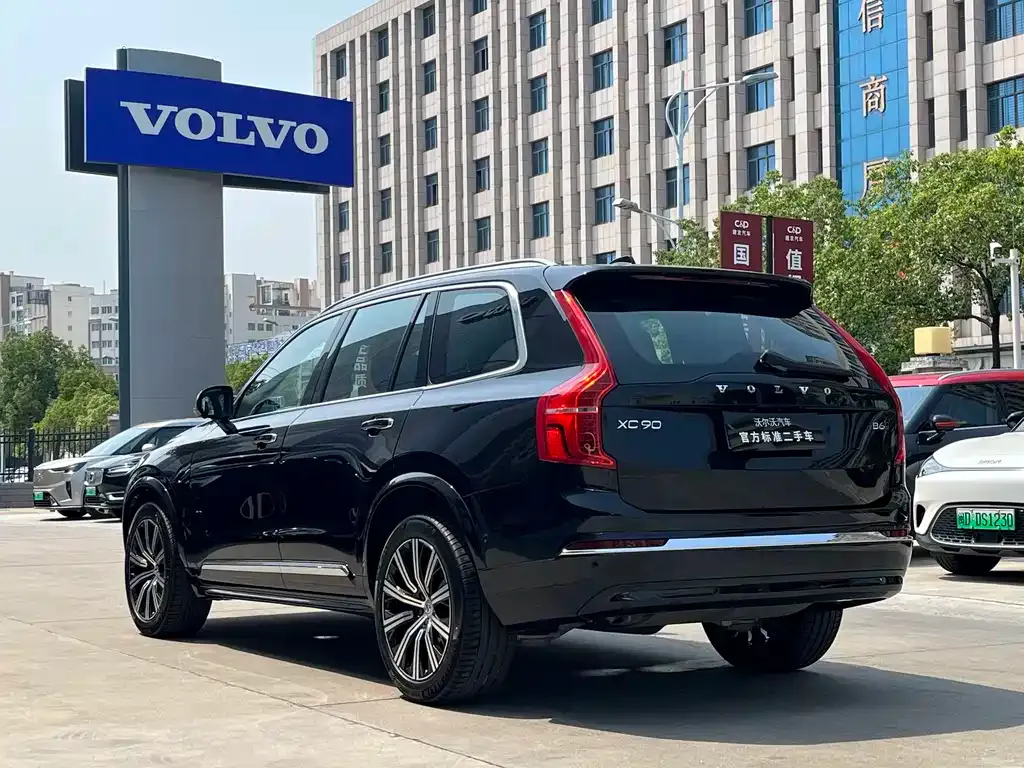 Volvo XC90 — фото 4