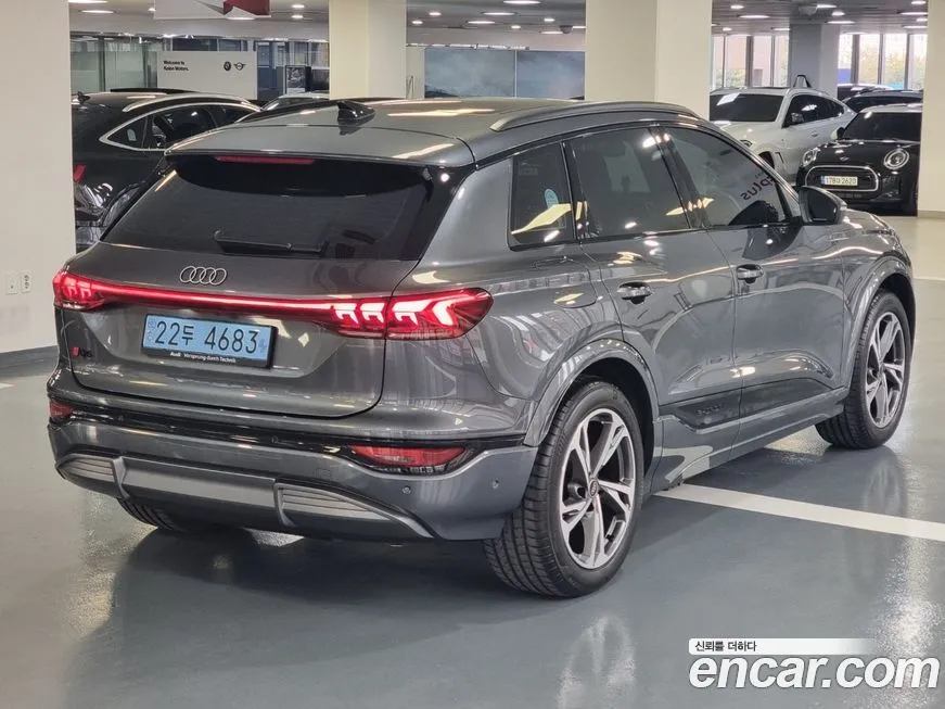 Audi Q6 e-tron — фото 2