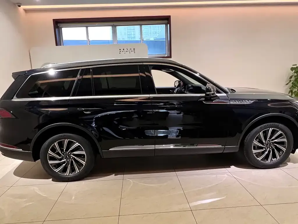 Lincoln Aviator — фото 3