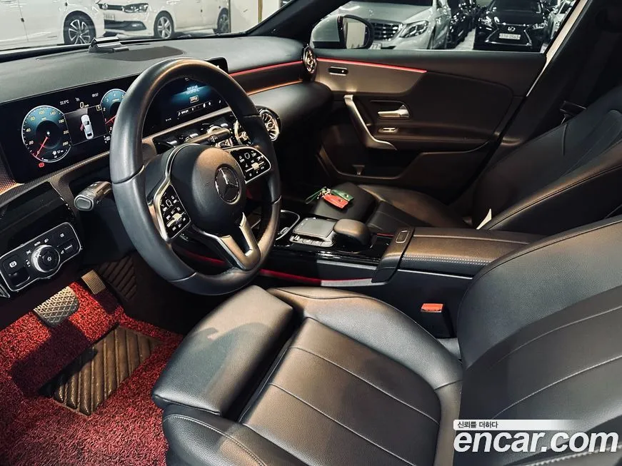 Mercedes-Benz A-Class — фото 10