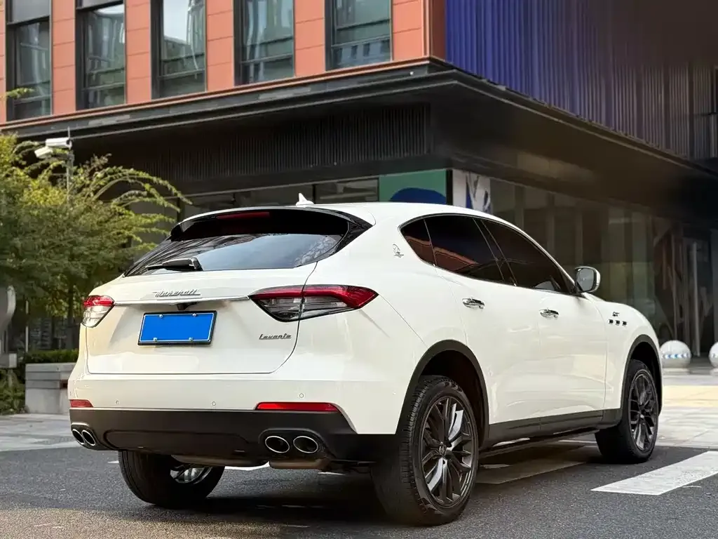 Maserati Levante — фото 7