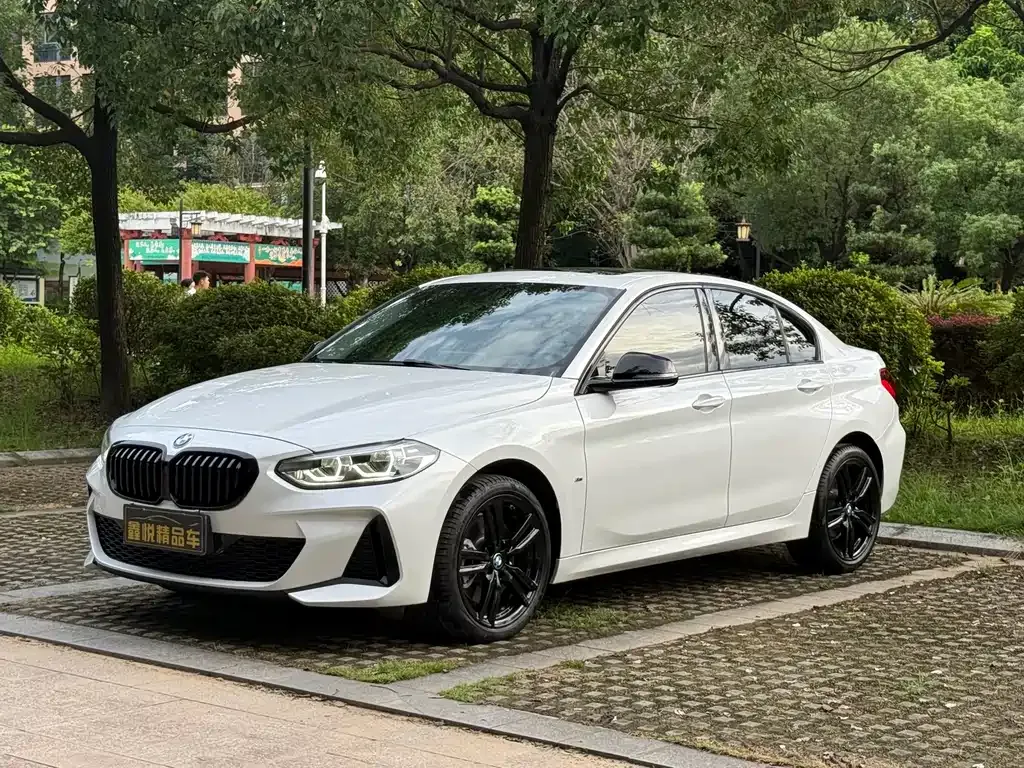 BMW 1 Series — фото 1