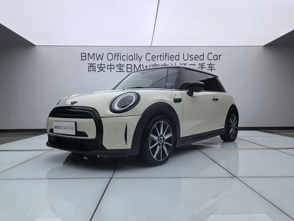 MINI Cooper (3-door) — фото 1