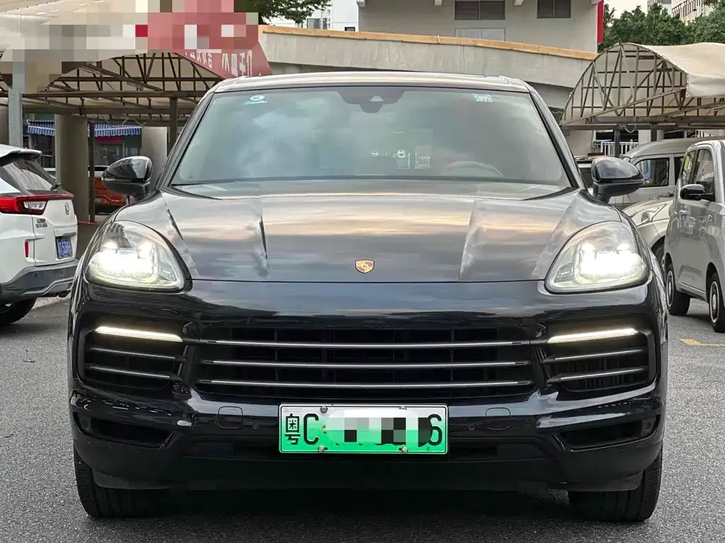 Porsche Cayenne Hybrid — фото 8