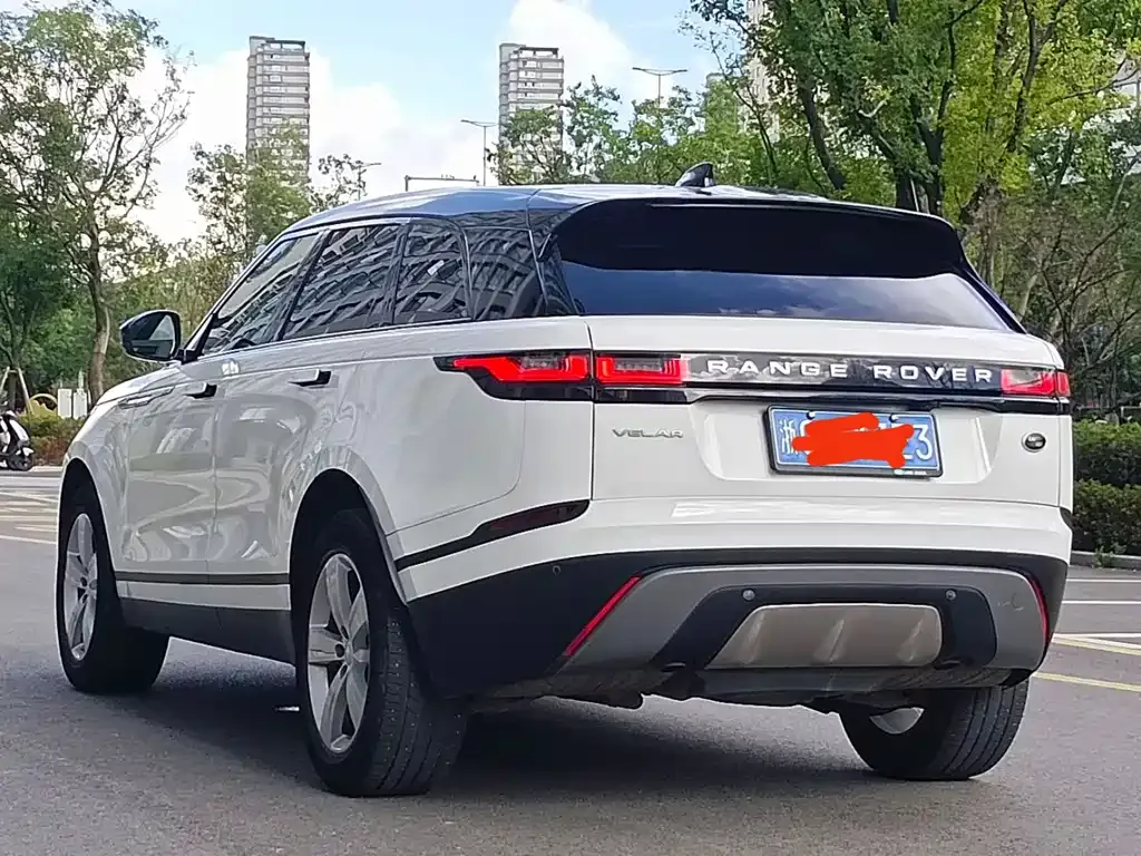 Land Rover Velar — фото 9