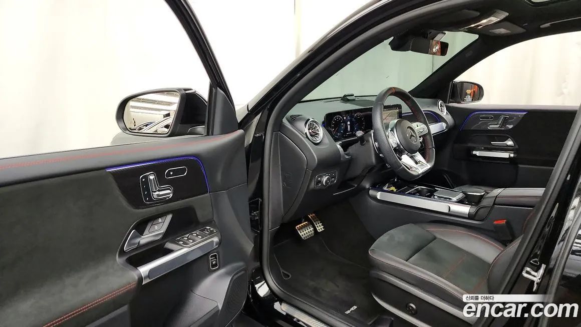 Mercedes-Benz GLB-Class — фото 10