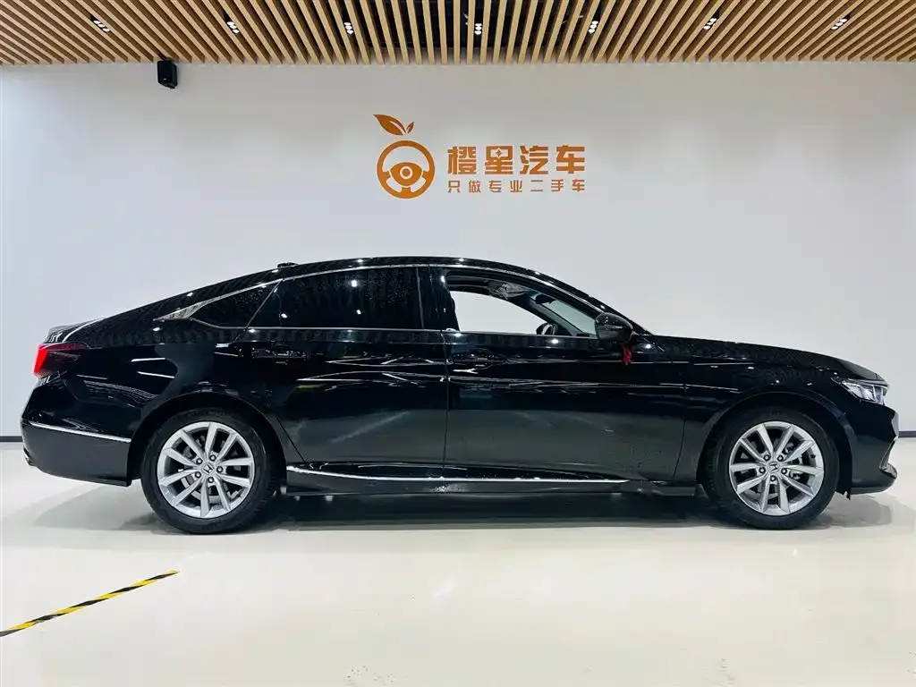 Honda Accord — фото 3