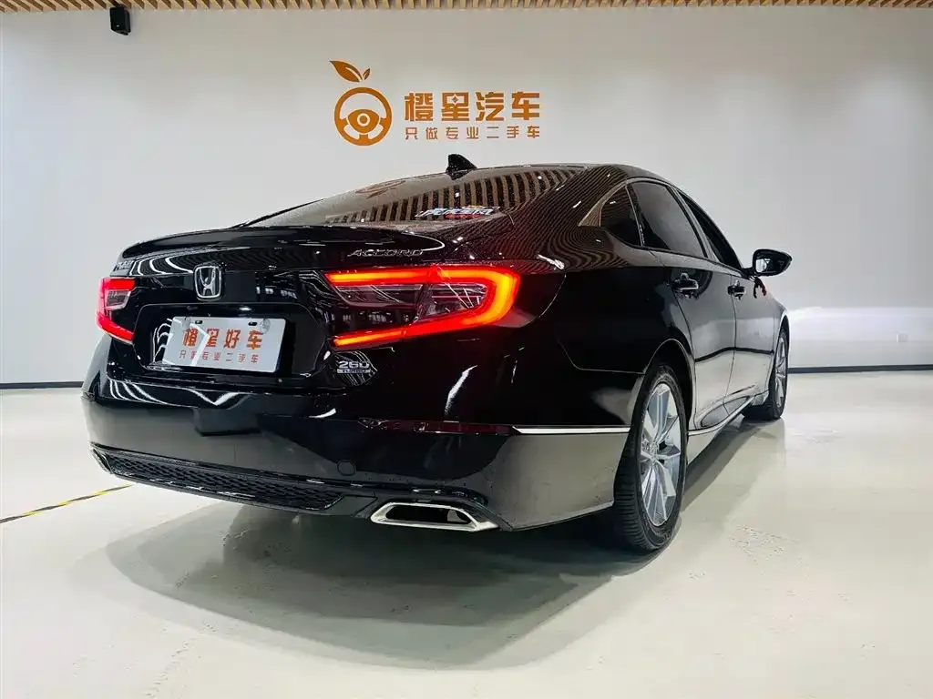 Honda Accord — фото 4