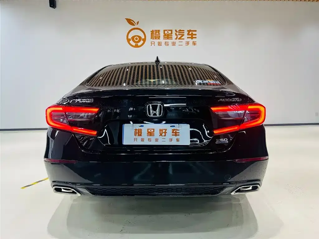 Honda Accord — фото 5