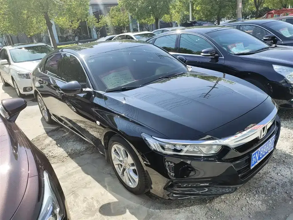 Honda Accord — фото 4