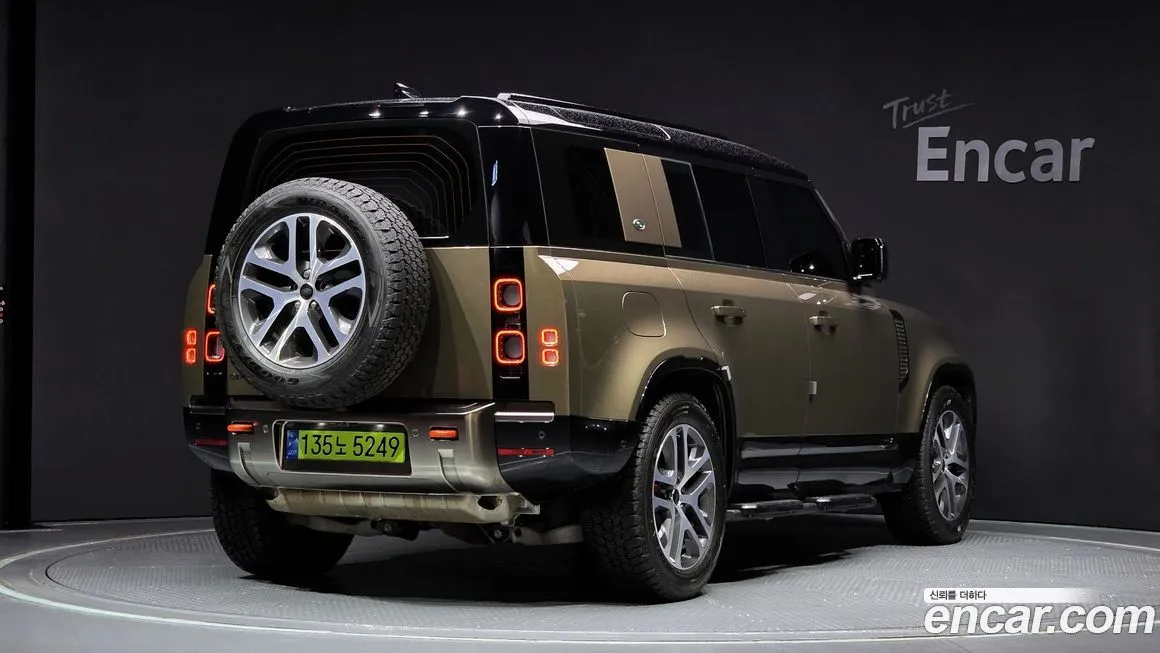 Land Rover Defender — фото 2