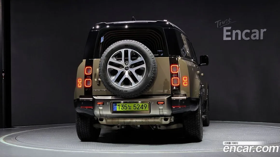 Land Rover Defender — фото 4