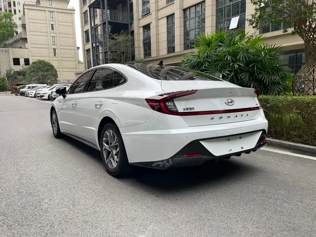 Hyundai Sonata — фото 10