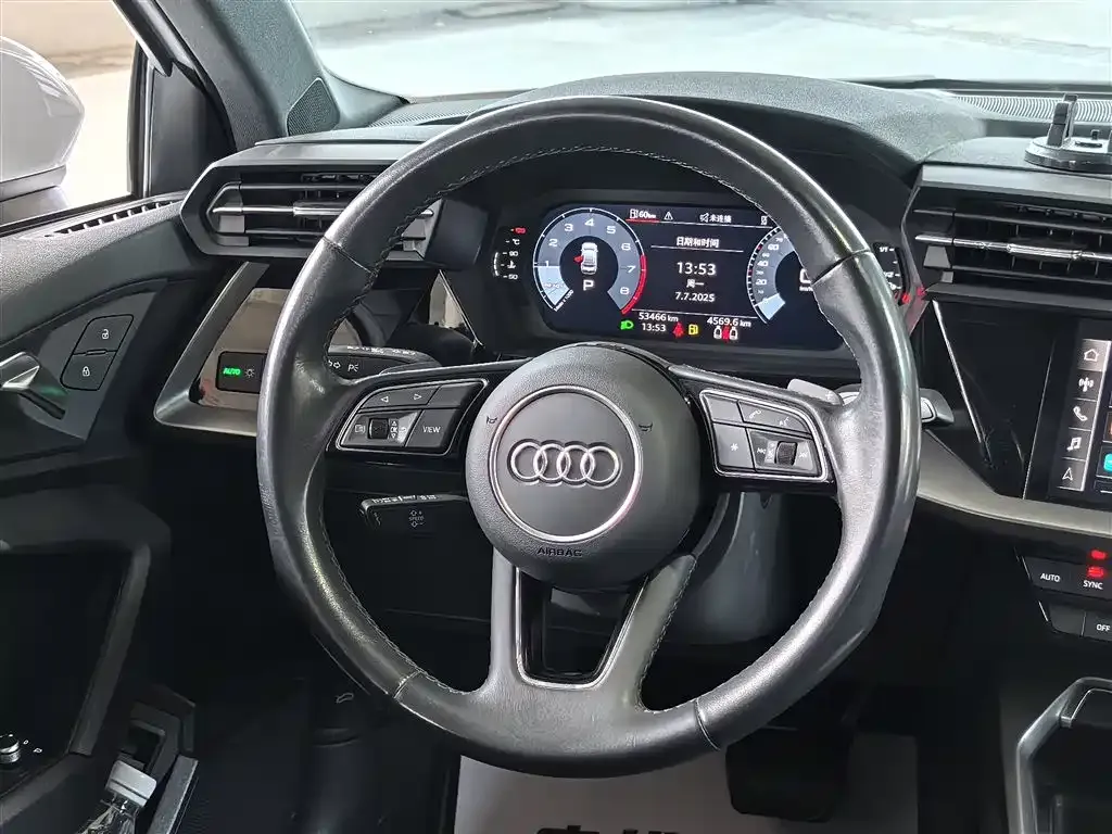 Audi A3 — фото 5