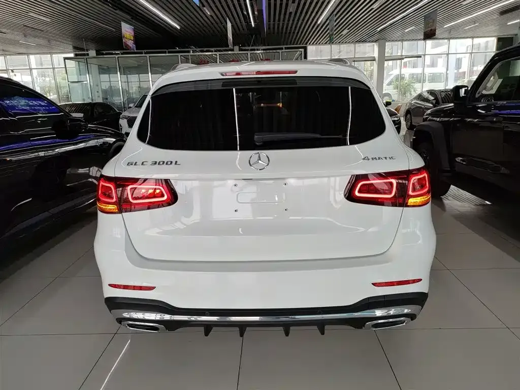 Mercedes-Benz GLC — фото 6
