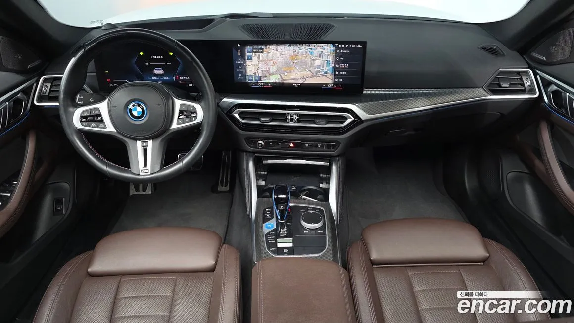 BMW i4 — фото 7