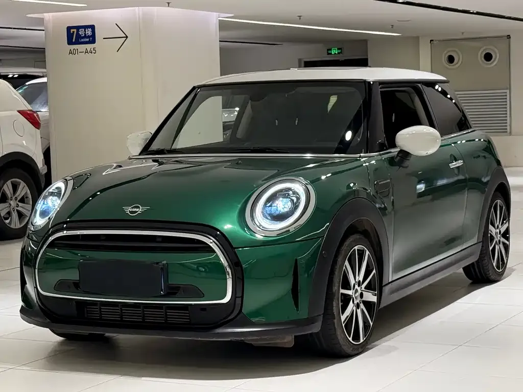 MINI Cooper (3-door) — фото 1
