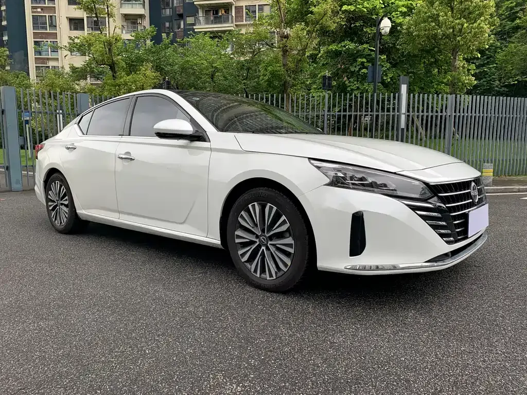 Nissan Teana — фото 3