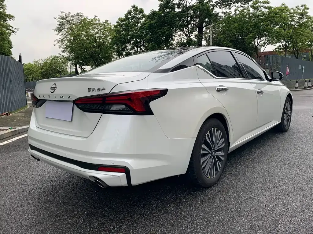 Nissan Teana — фото 4