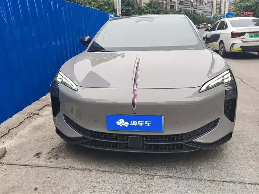 Hongqi EH7 — фото 2