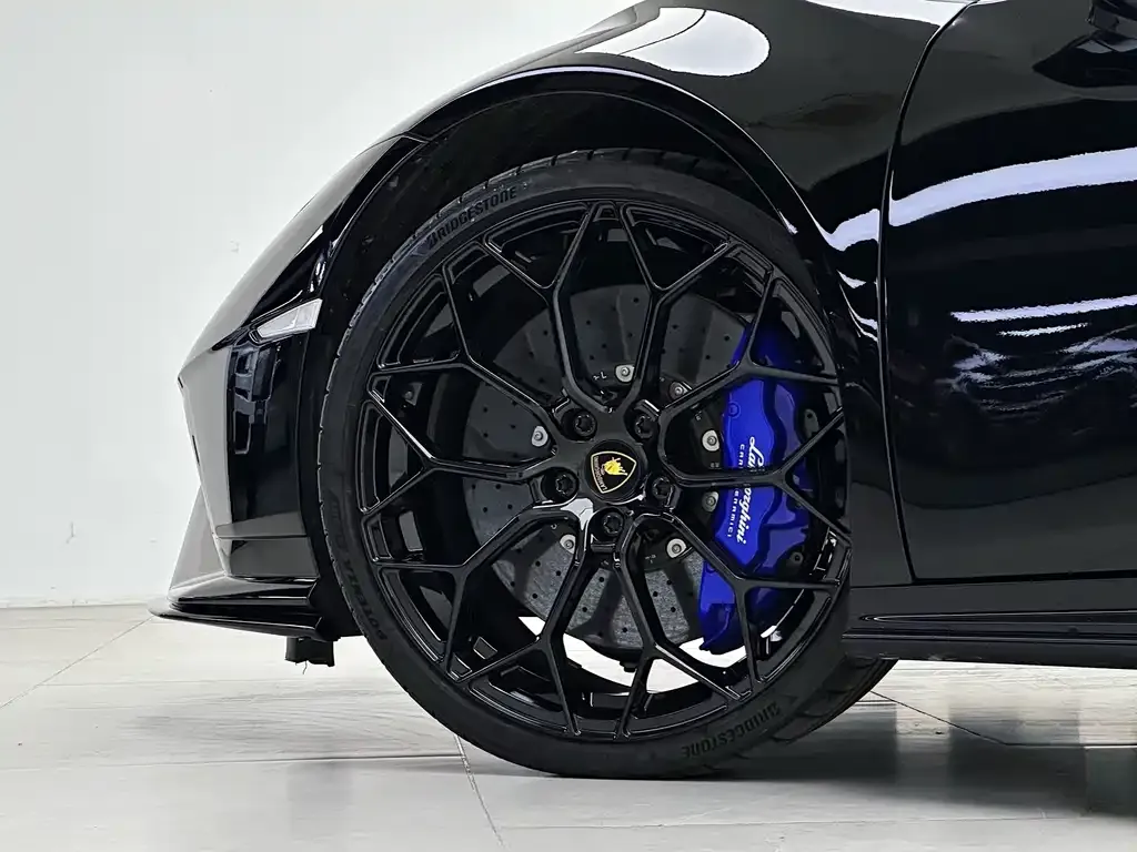 Lamborghini Huracan — фото 8