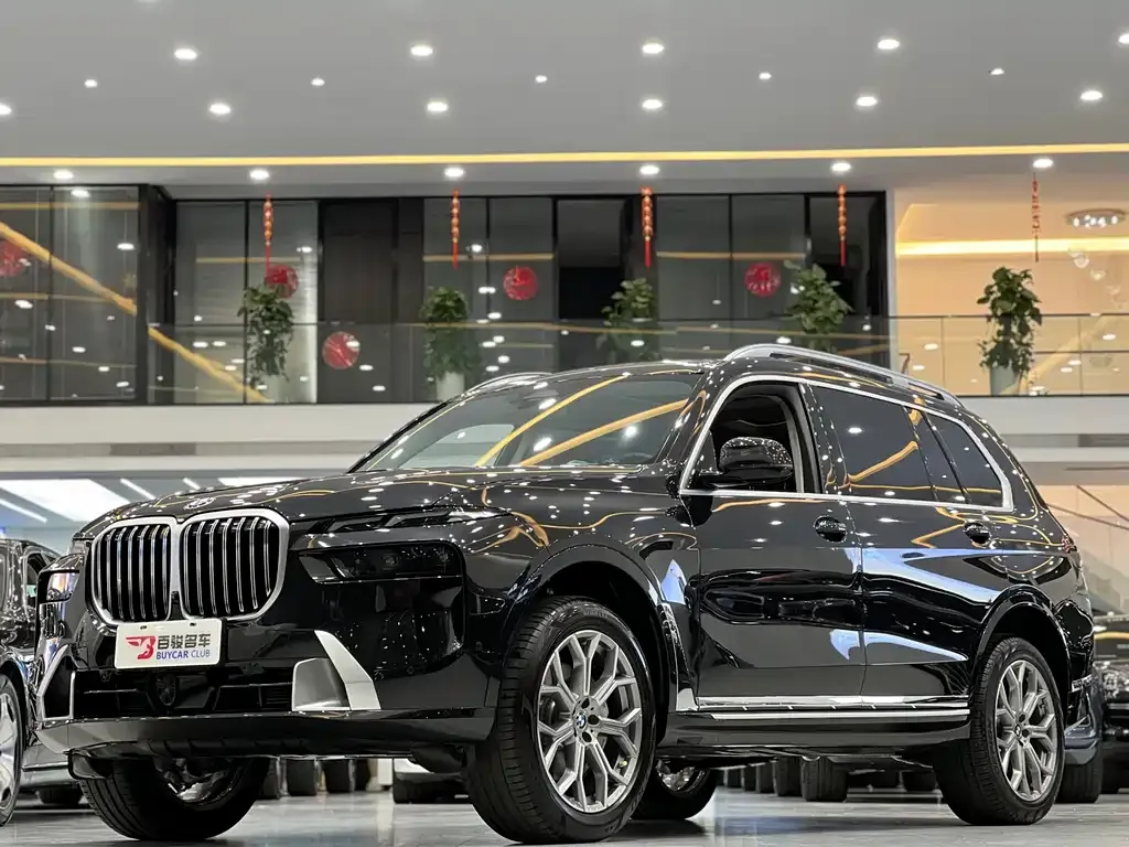 BMW X7 — фото 1