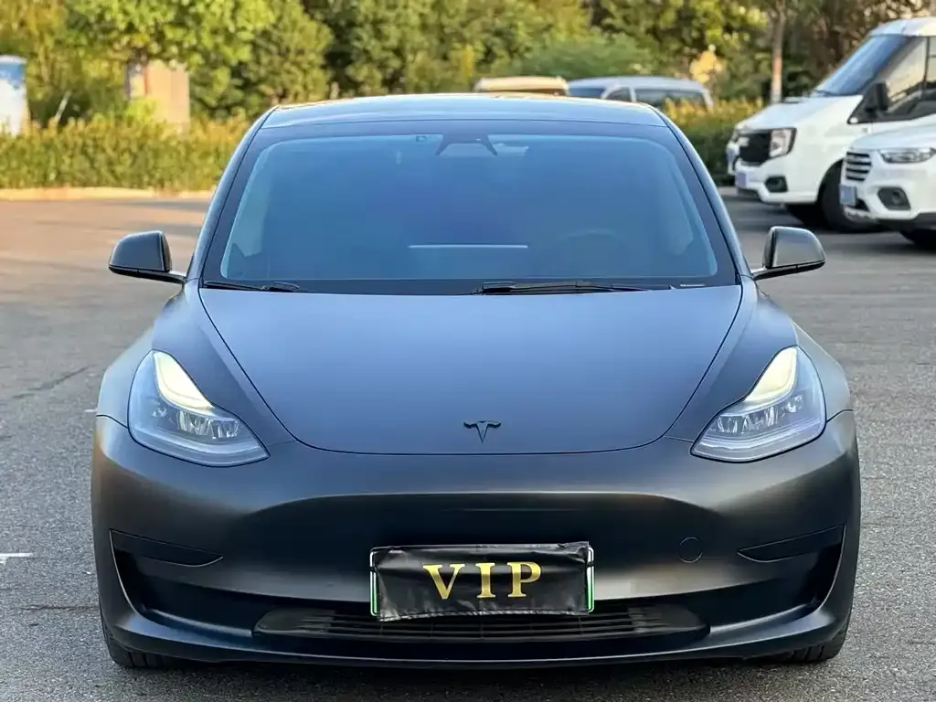 Tesla Model 3 — фото 2