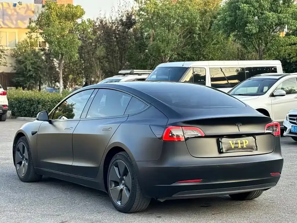 Tesla Model 3 — фото 6