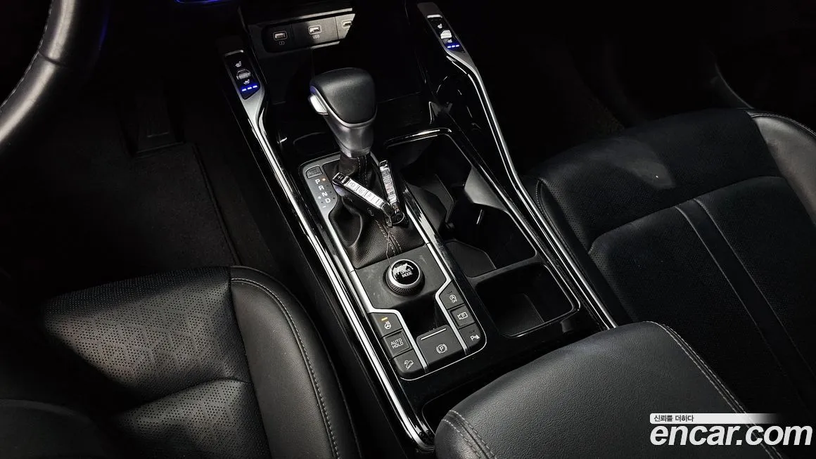 Kia Sorento — фото 9