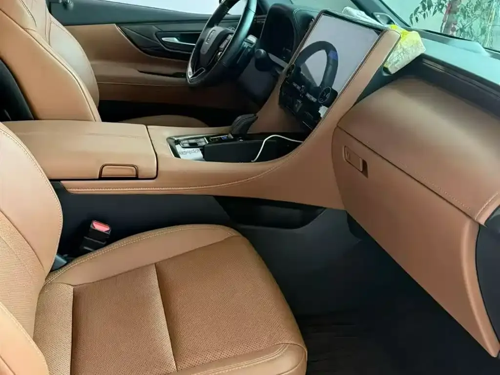 Toyota Vellfire — фото 5