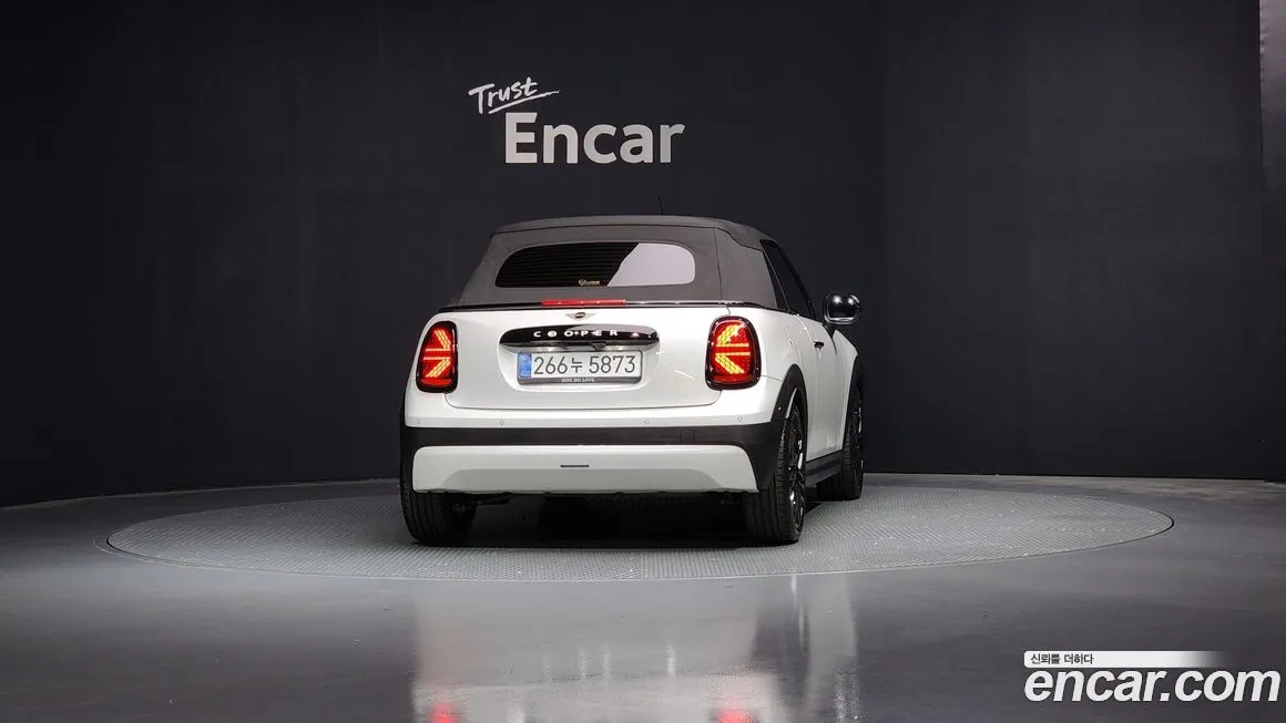 Mini Cooper Convertible — фото 4