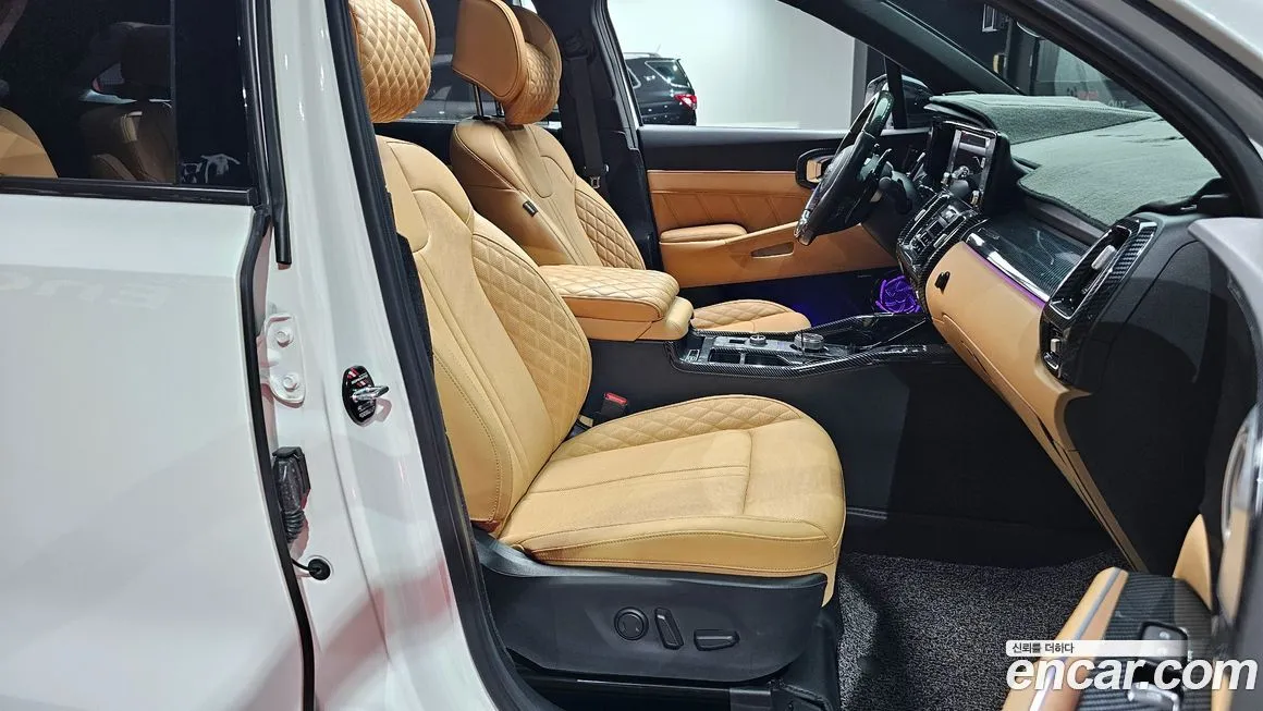 Kia Sorento — фото 10
