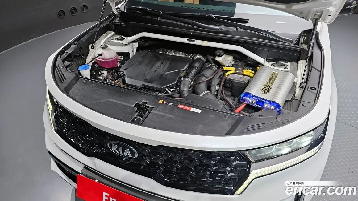 Kia Sorento — фото 6