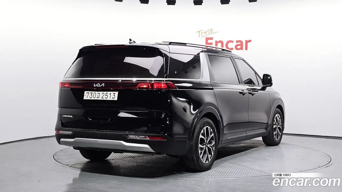 Kia Carnival — фото 2