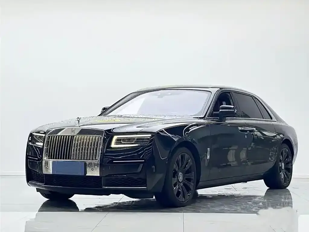 Rolls-Royce Ghost — фото 1
