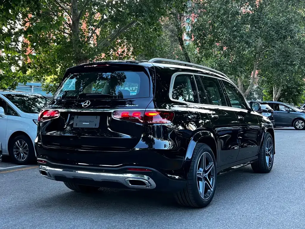 Mercedes-Benz GLS — фото 5