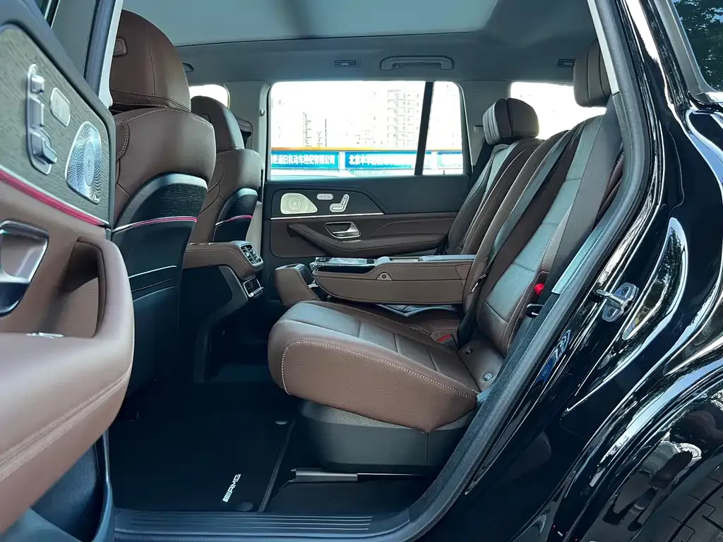 Mercedes-Benz GLS — фото 9