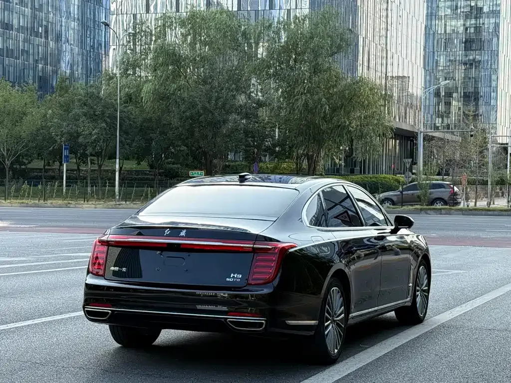 Hongqi H9 — фото 7