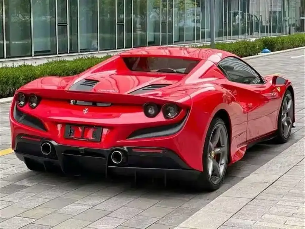 Ferrari F8 — фото 4