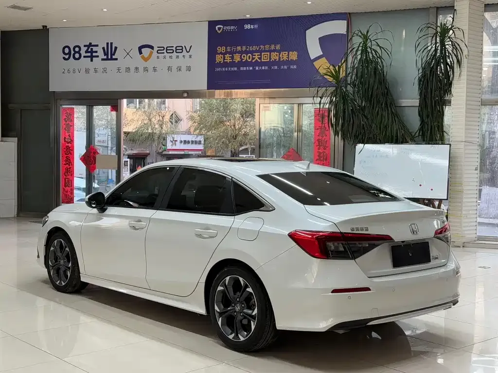 Honda Civic — фото 5