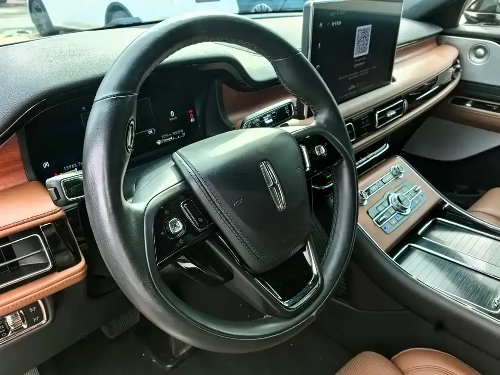 Lincoln Aviator — фото 10
