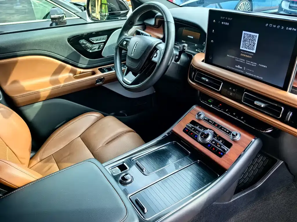 Lincoln Aviator — фото 7