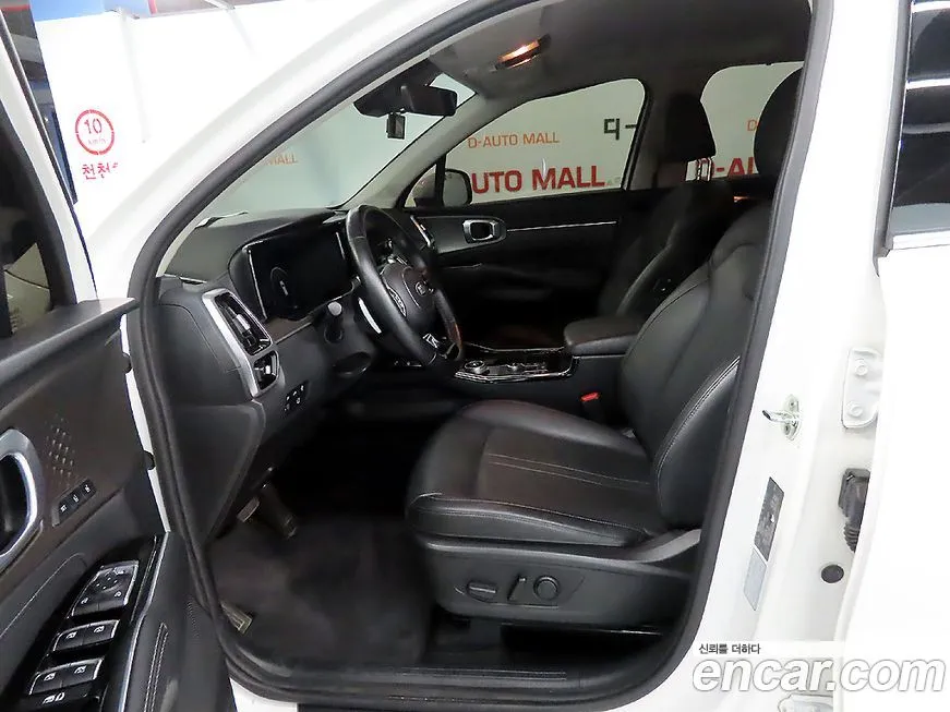 Kia Sorento — фото 6