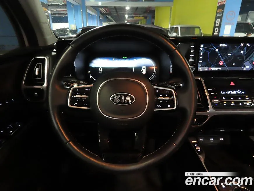 Kia Sorento — фото 9
