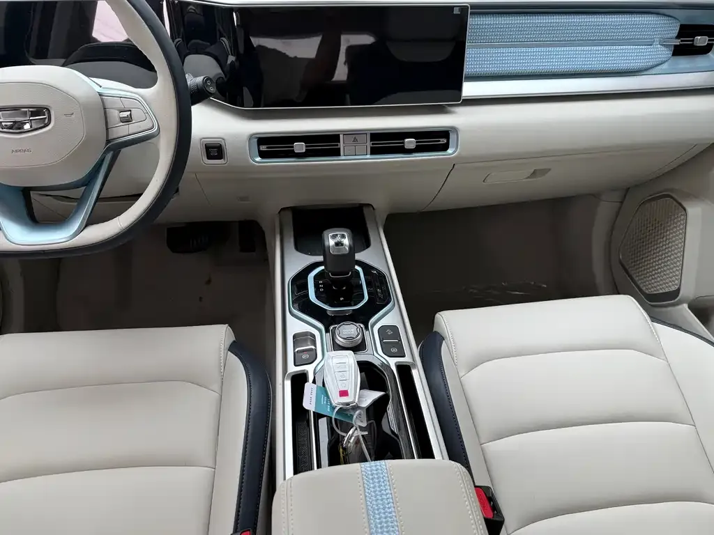 Geely Icon — фото 10