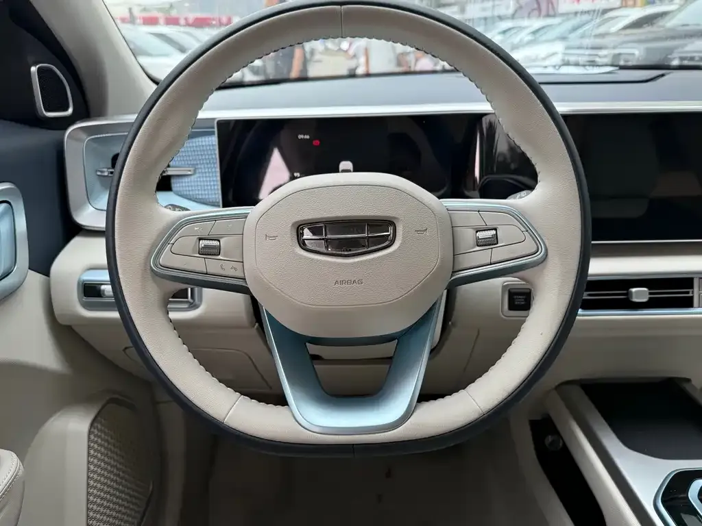 Geely Icon — фото 7