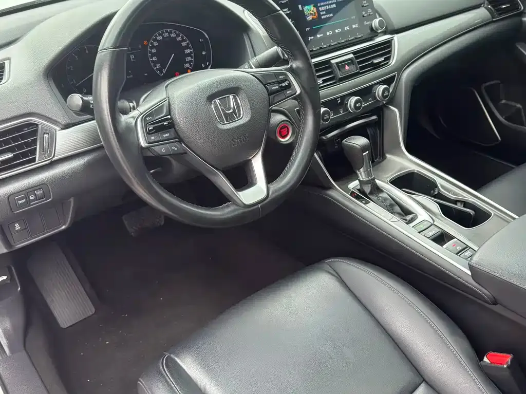 Honda Accord — фото 4