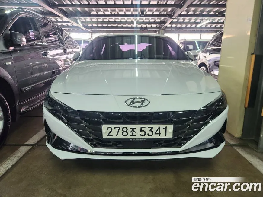 Hyundai AVANTE — фото 1
