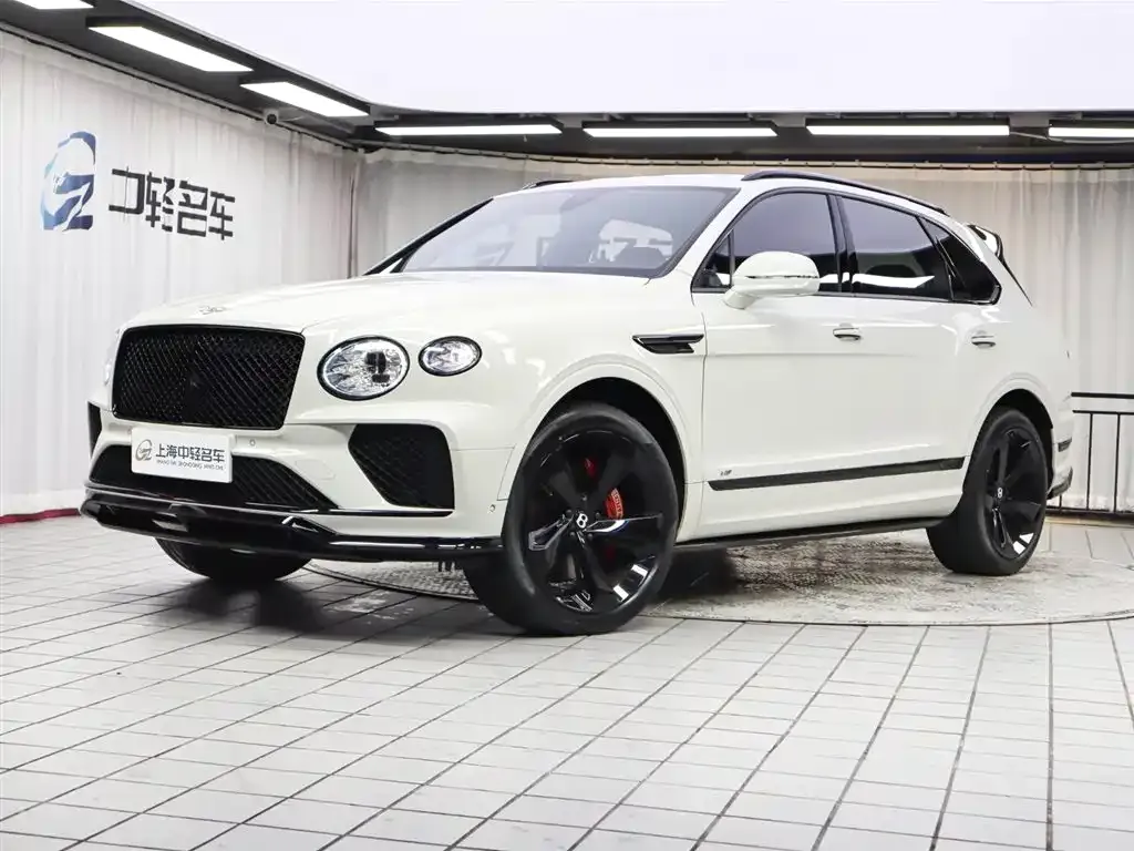 Bentley Bentayga — фото 1